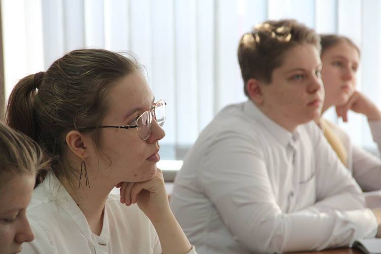 В Омске развивают институт шефства предприятий над школами (ФОТО)