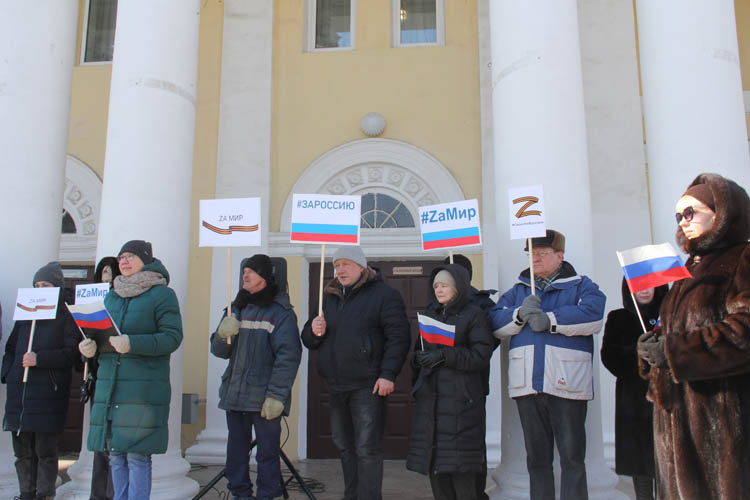 Театр «Студия» Любови Ермолаевой» поддержал российских военных и жителей Донбасса (ФОТО)