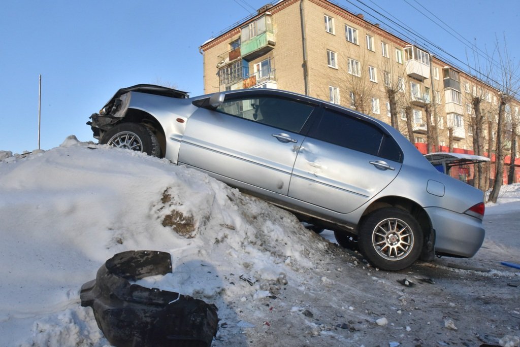 В омской ГИБДД назвали пять самых аварийных перекрестков (ФОТО)