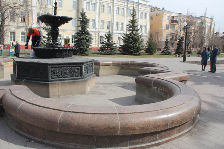 Первые фонтаны в Омске запустят уже на следующей неделе (ФОТО)