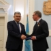 Омский губернатор Бурков получил государственную награду Казахстана Фото: пресс-служба правительства Омской области