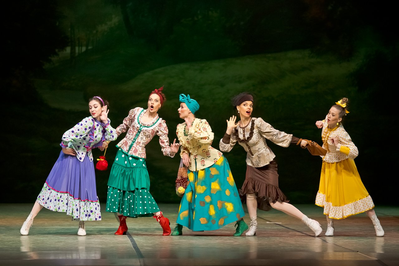 Страсти, сплетни и Французская революция: самые яркие моменты омского Gala Ballet