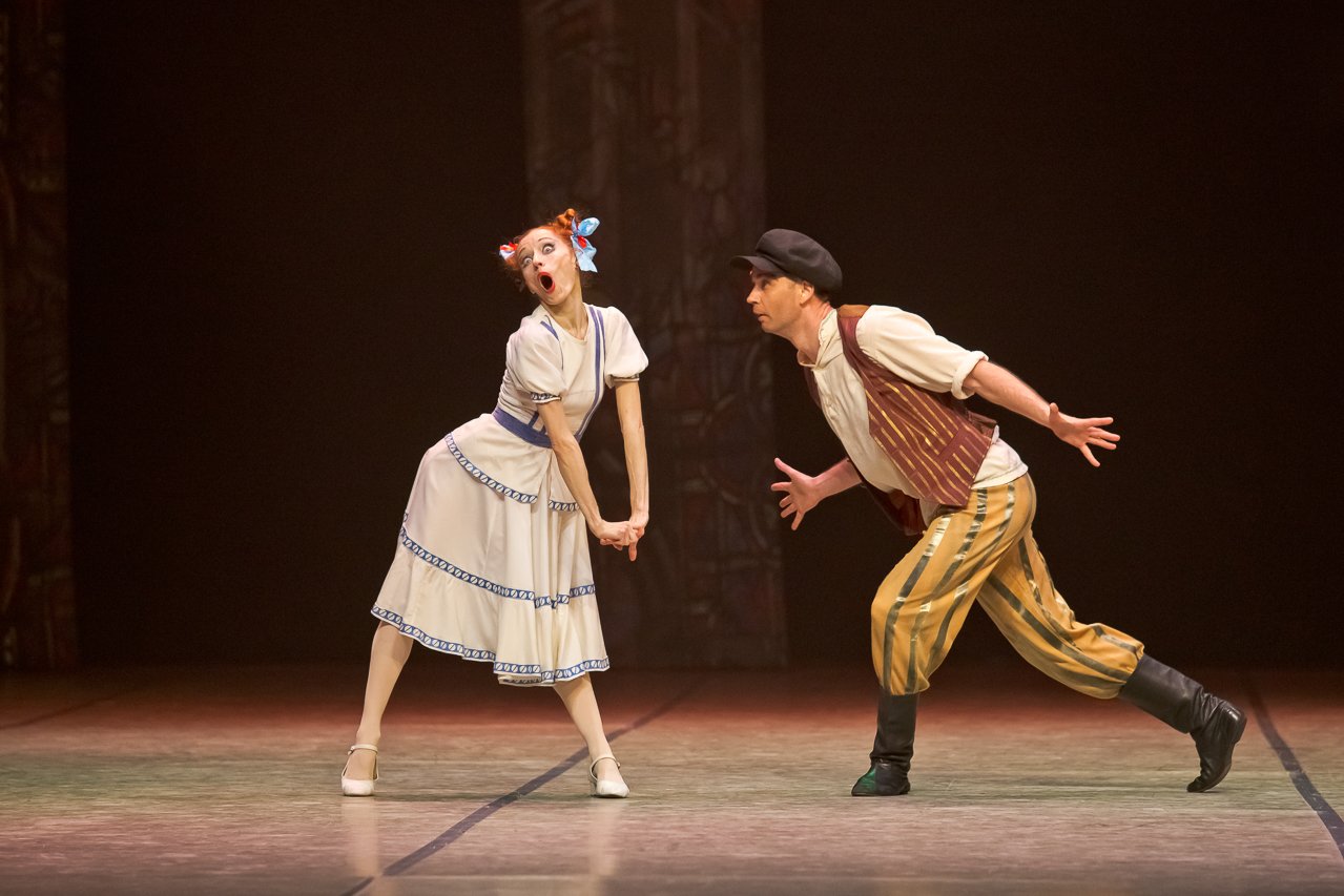 Страсти, сплетни и Французская революция: самые яркие моменты омского Gala Ballet