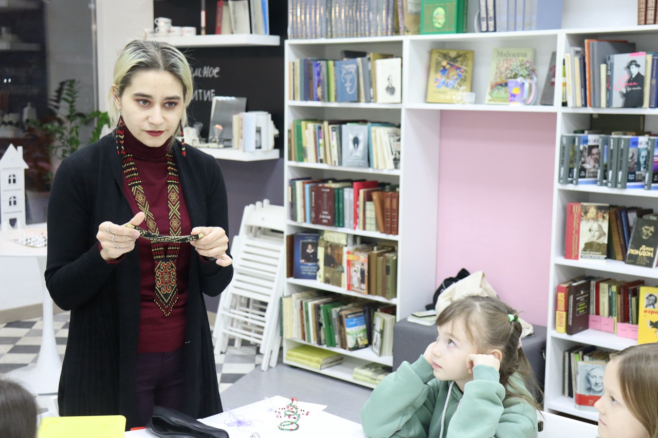 Немецкие шпрухи, шаманские традиции и огненное шоу - что ждет омичей в "Библионочь-2022"
