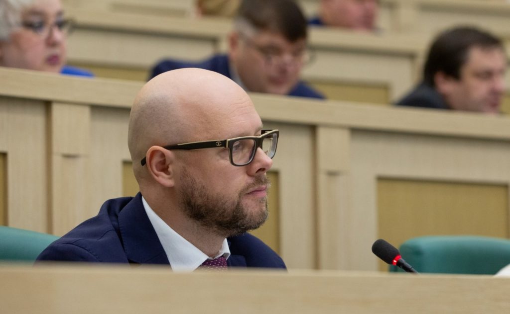 Представители «Единой России» займутся продвижением приложения для спасения детей