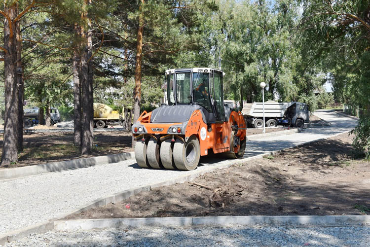 На «Зеленом острове» выполнено более 80% работ по благоустройству (ФОТОРЕПОРТАЖ)