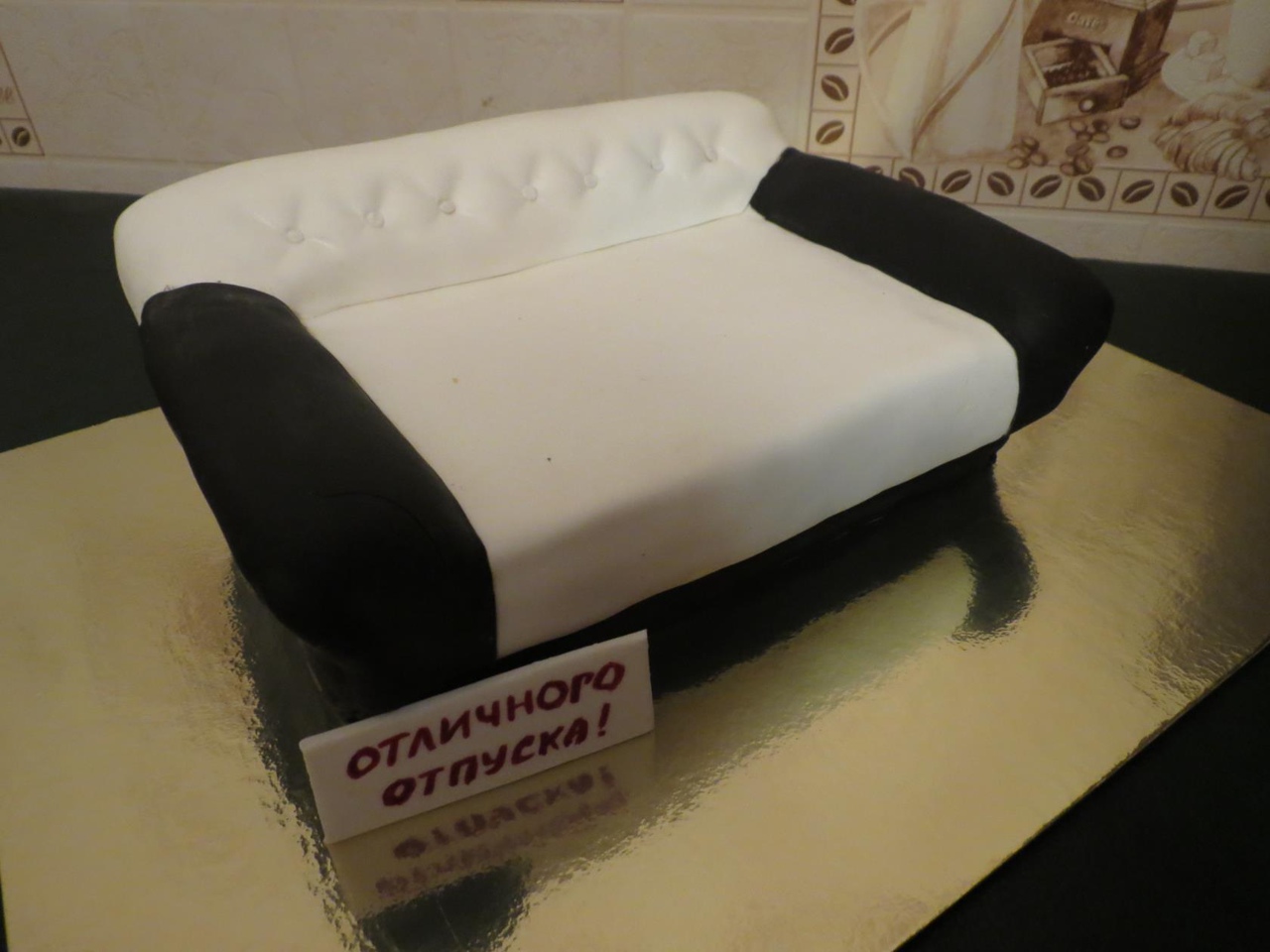 Дюжина необычных тортов, которые заказывали омичи у кондитеров