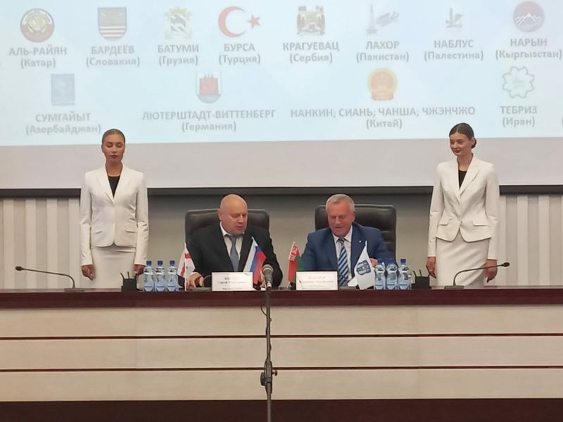 Омск и Могилев стали городами-побратимами Фото: телеграм-канал Сергея Шелеста
