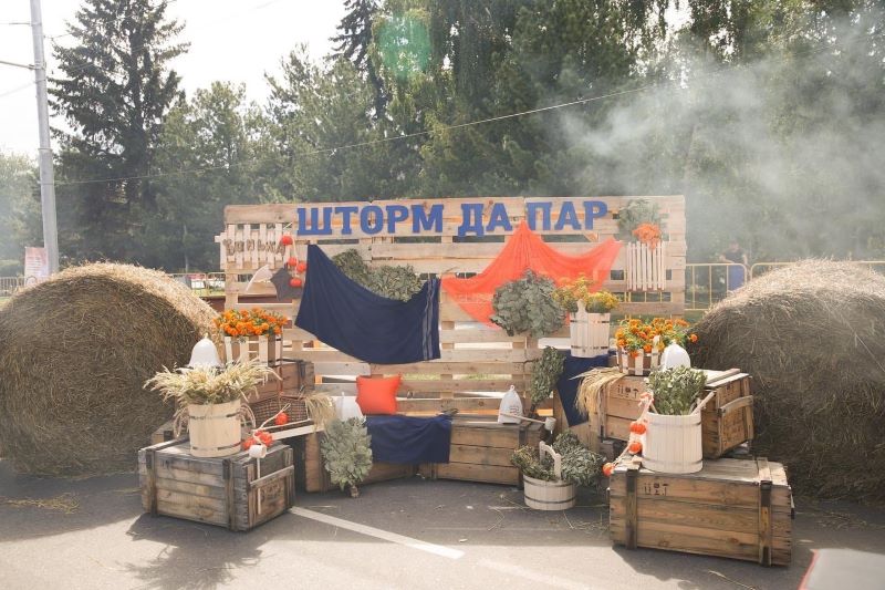 Омичам устроили баню на Соборной площади