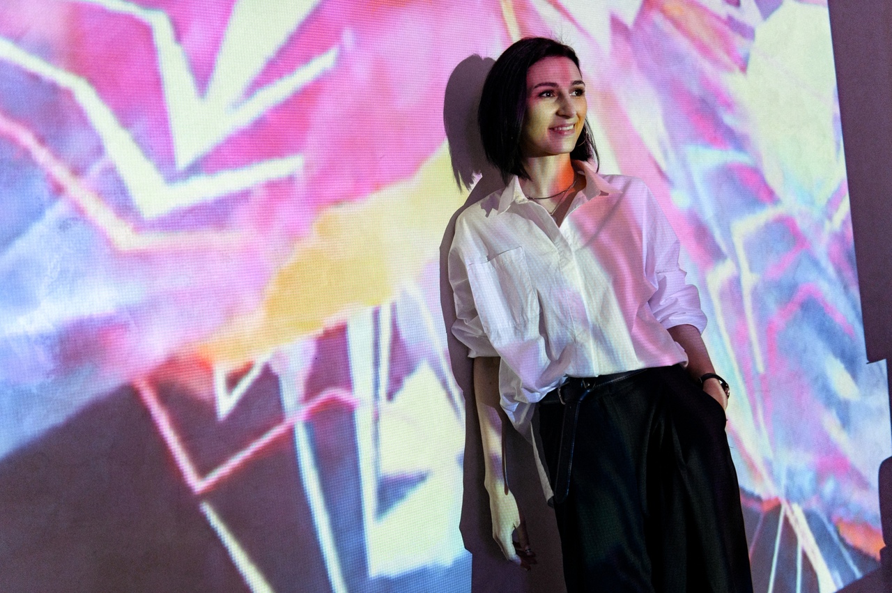 «Чтобы убрать пол из-под ног, мы туда запустили космос»: омский режиссёр мультимедиа рассказала, как создаются вау-эффекты в 3D мэппинге и VR Фото из архива Натальи Трубкиной