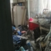 В Омске под суд попали слишком неряшливые жильцы дома по улице Труда Фото: Пресс-служба УФССП России по Омской области