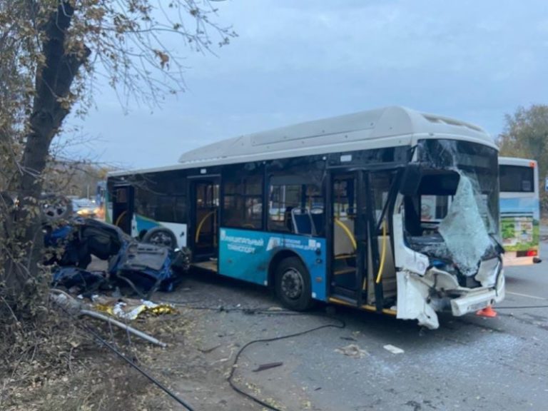 Стало известно об ещё одном пострадавшем в аварии на Космическом проспекте в Омске Фото: ГИБДД