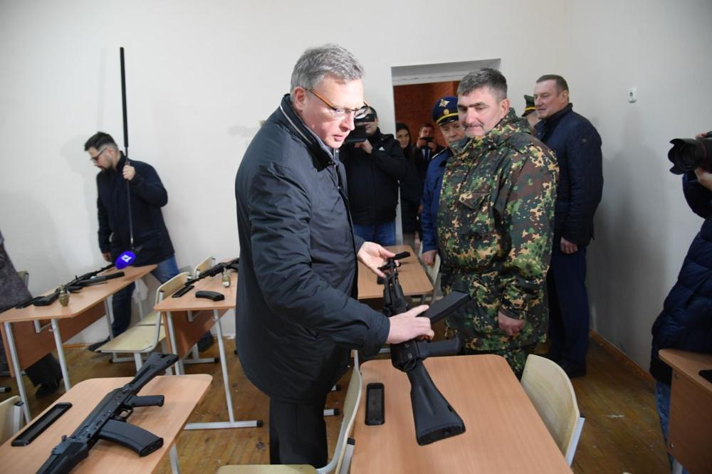 Александр Бурков открыл в Калачинском районе центр военно-патриотического воспитания молодежи «Авангард» (ФОТО)