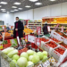 Омичи стали больше экономить на продуктах Фото: Сергей Сапоцкий