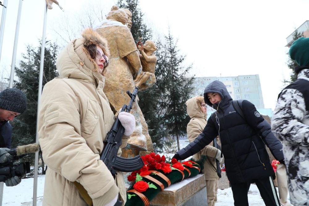 В Омске, в День Героев Отечества состоялся патриотический автопробег (ФОТО)