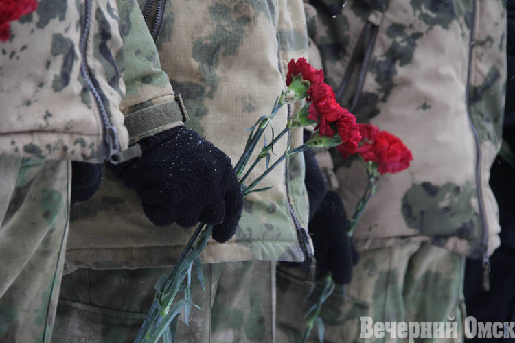 В омской школе № 44, где учился погибший герой Артём Салугин, открыли мемориальную доску (ФОТО)