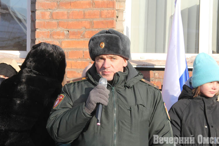В омской школе №113 открыли мемориальные доски трем погибшим в СВО выпускникам (ФОТО)