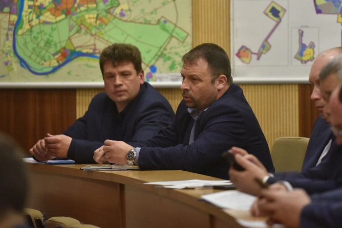 Мэр Омска Сергей Шелест провел заседание рабочей группы по вопросам защиты прав дольщиков