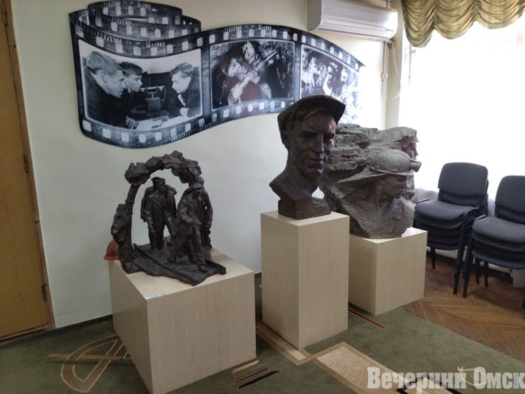 Стаханов: будни прифронтового города. Едем в Луганск, едем в Донецк