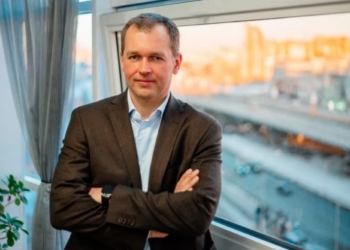Дмитрий Ушаков: «В Омской области поддержка малого и среднего бизнеса за счет налоговых преференций превысила 10 миллиардов рублей»