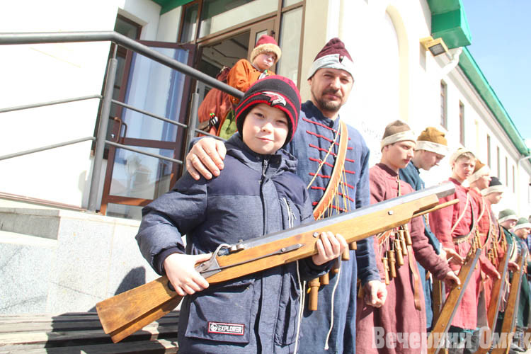 В Омской крепости прошел фестиваль «Сибирские герои Бородинского сражения» (ФОТО)