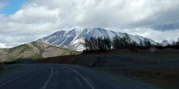 Пешком, на пароме и автостопом до столицы алмазного края: путешественник рассказал, как побывал в царстве вечной мерзлоты