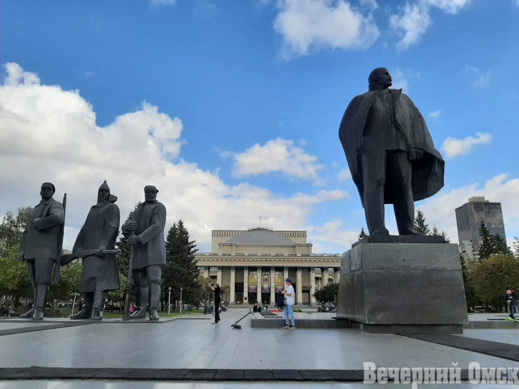 Едем в Новосибирск на выходные. Что стоит посмотреть, куда сходить?