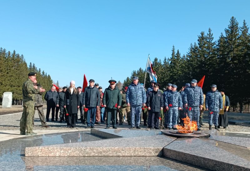 Ветераны морской пехоты побывали в Омске по маршруту автопробега Владивосток – Донецк (ФОТО)