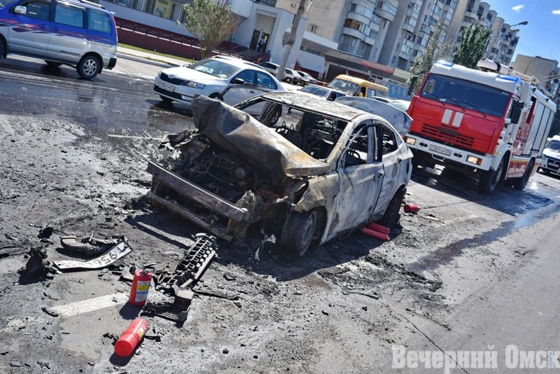 ГИБДД: каждый год в Омской области происходит более 200 аварий с участием начинающих водителей Фото: Сергей Сапоцкий