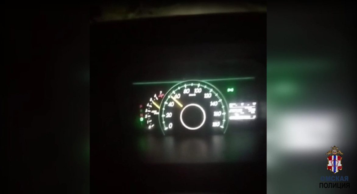 В Омской области угонщик снял на видео момент преступления и отправил владельцу машины Фото: скриншот видео УМВД Росси по Омской области