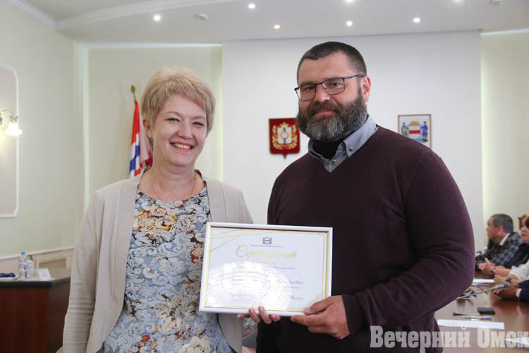 Светить, вдохновлять, созидать: шесть молодых наставников в Омске удостоились премии мэра