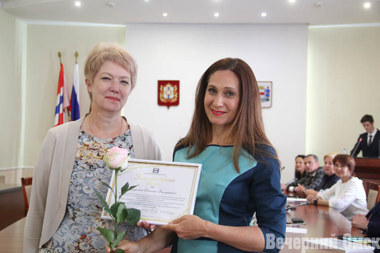 Светить, вдохновлять, созидать: шесть молодых наставников в Омске удостоились премии мэра