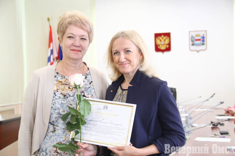 Светить, вдохновлять, созидать: шесть молодых наставников в Омске удостоились премии мэра