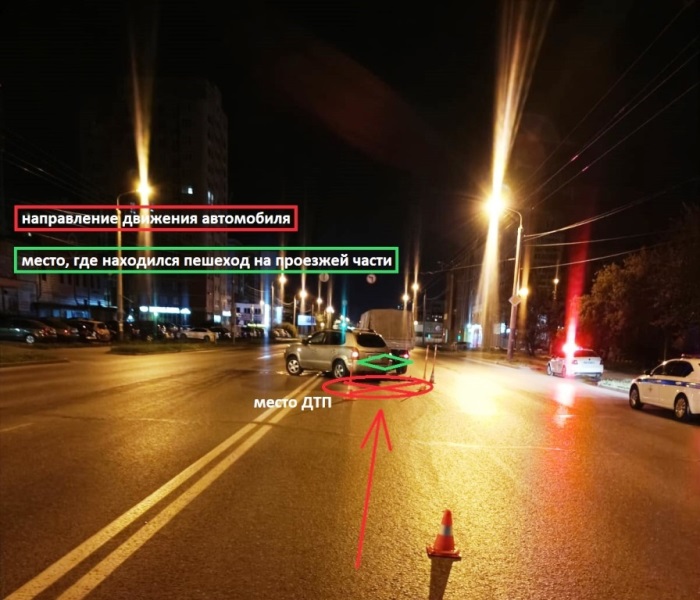 Ночью в центре Омска автомобиль насмерть сбил сидящего на проезжей части человека Фото: ГИБДД