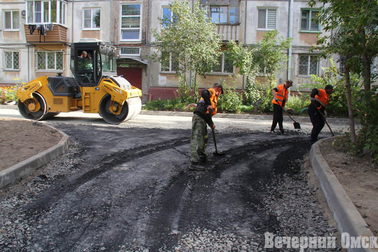 Когда сбываются мечты: в Советском округе Омска дополнительно благоустроят еще два двора Фото: Владимир КАЗИОНОВ