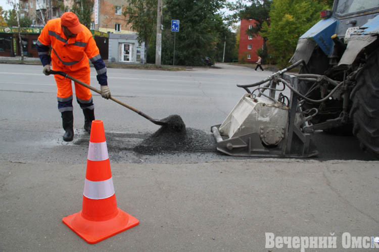 Омские дорожники соревнуются в мастерстве