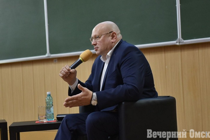 Мэр Омска Сергей Шелест встретился со студентами ОмГАУ Фото: Сергей Сапоцкий