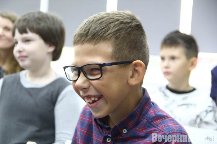 Известная писательница раскрыла омичам три способа, которые помогут ребёнку полюбить чтение