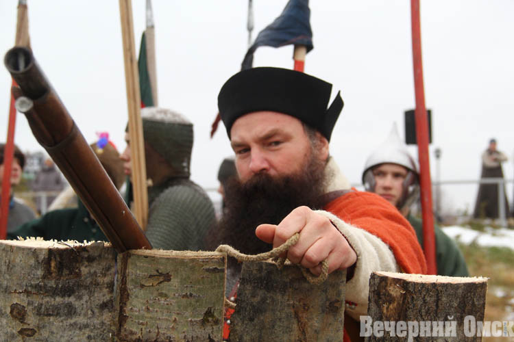 В Омской крепости прошла историческая реконструкция сражения 1612 года