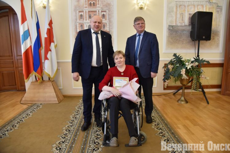 Десять сильных духом горожан удостоились именной премии мэра Омска