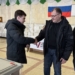 В Таврическом районе юный спортсмен впервые проголосовал на выборах В Таврическом районе юный спортсмен впервые проголосовал на выборах