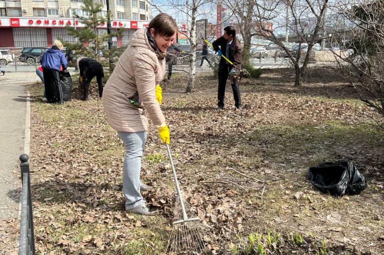 «Вечерний Омск» присоединился к общегородскому субботнику
