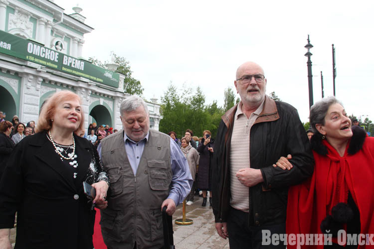 Виталий Хоценко: Омское время идет вместе с Омской драмой 
