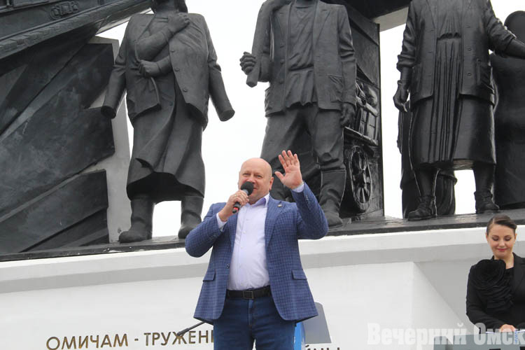 Бойцы омских студенческих и школьных отрядов дали старт трудовому семестру