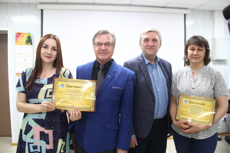 Добрые соседи по дому, округу и городу