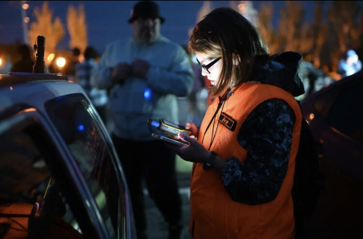 Сотни омичей ищут 15-летнюю москвичку, пропавшую в парке Победы Фото: поисково-спасательный отряд «ЛизаАлерт»