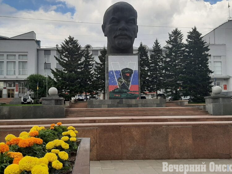 Рекорды мира, бессмертный лама Итигэлов и два часа до Байкала: как добраться из Омска в Улан-Удэ и что посмотреть
