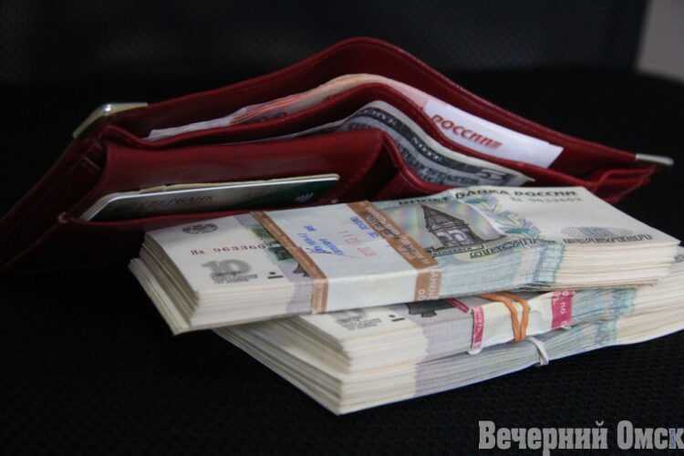 2,2 миллиона рублей выманили мошенники у директора школы в Омской области Фото: Владимир Казионов