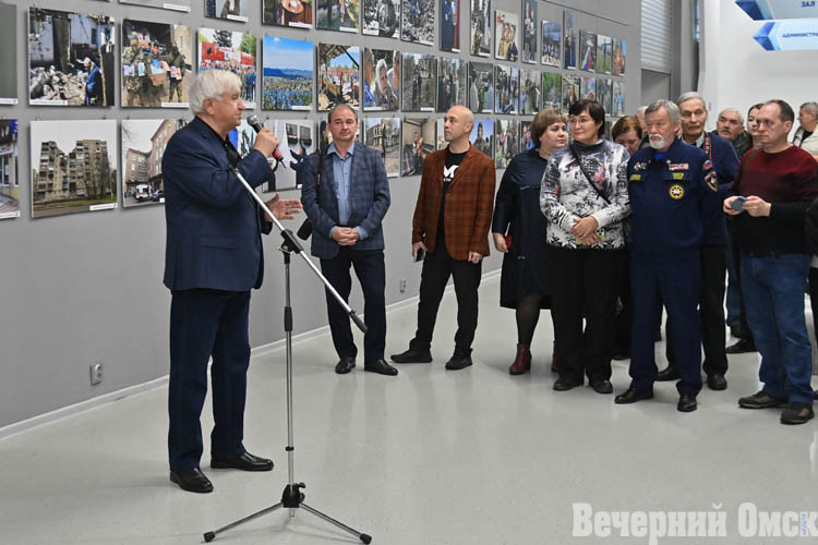 Фотожурналисты из Омска и Стаханова предоставили свои работы на фотовыставке «СВОИ»