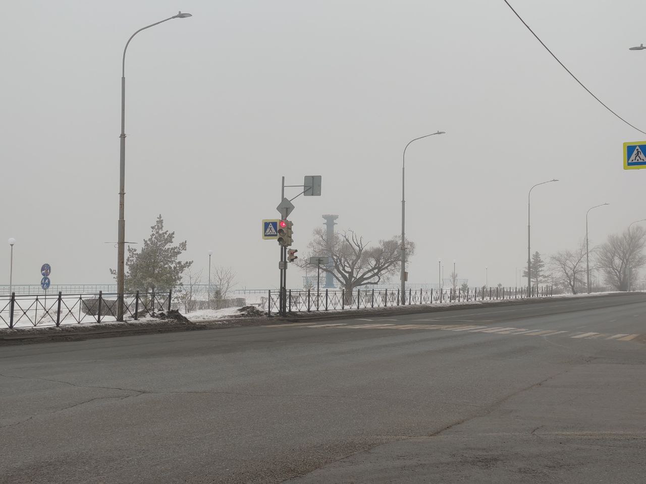 Омск окутал туман